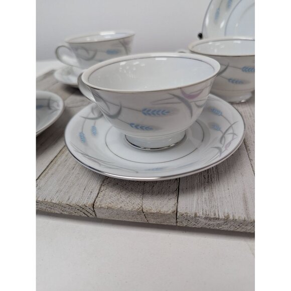 Vintage Valmont Royal Wheat Platinum Trim Set of 4 Saucers Teapcups - Picture 2 of 8